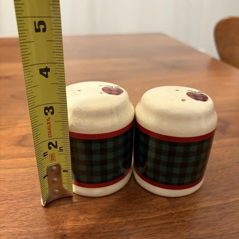 Apple salt & pepper shakers Napkin Holder plaid Country Cottage Core Applejack